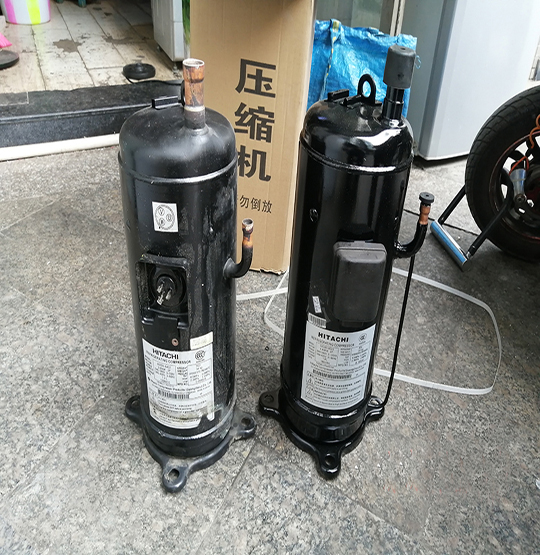 西区中央空调压缩机的更换维修